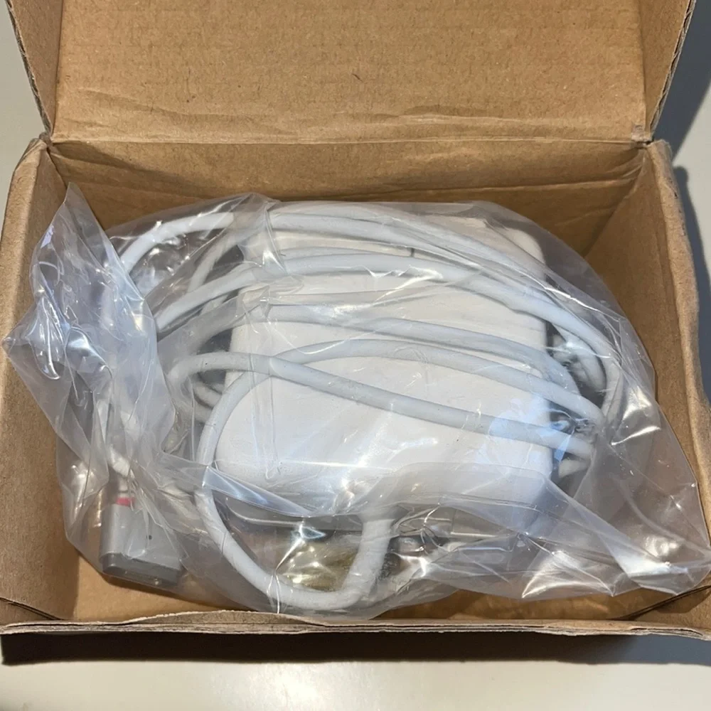 Mac Book Air charger